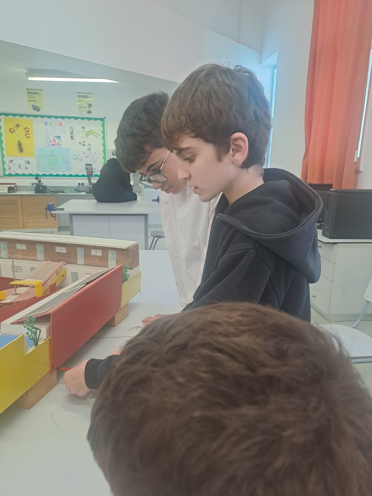 Οικολογικό Σχολείο - Αυτοματισμοί